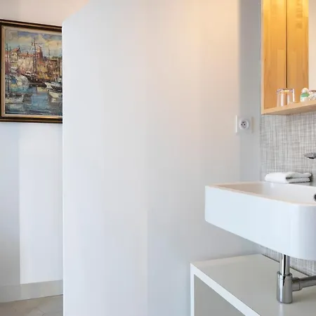 Le Clos De Villeroy Bed & Breakfast 3*