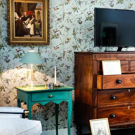 Le Clos De Villeroy Bed & Breakfast 3*